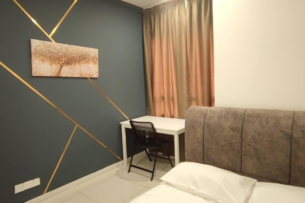 Hzb301-Selfcheck-In-Wi-Fi- Netflix- Parking- Pool-2 Bedroom- Klia, 7099 Sepang Buitenkant foto
