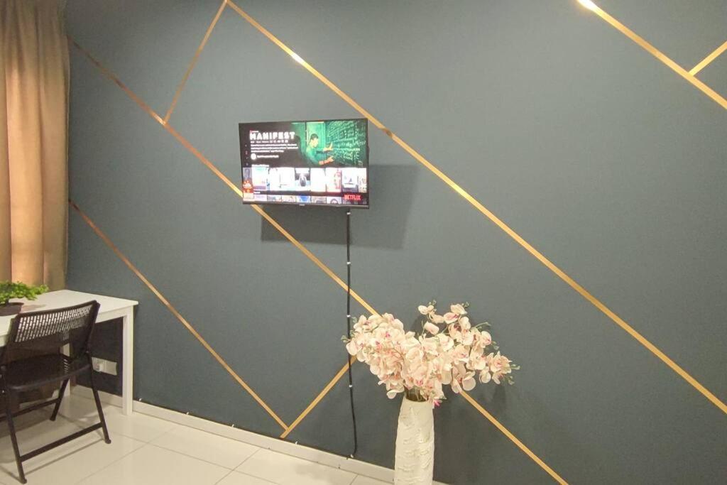 Hzb301-Selfcheck-In-Wi-Fi- Netflix- Parking- Pool-2 Bedroom- Klia, 7099 Sepang Buitenkant foto